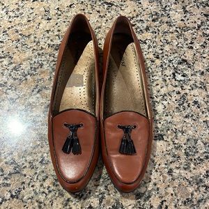 Trotters leather loafers
